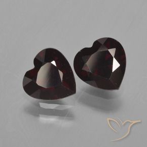 Shop natural 1.75ct Rouge noirâtre Grenat pyrope gems, Cœur, from Mozambique at GemSelect. In stock, global shipping!