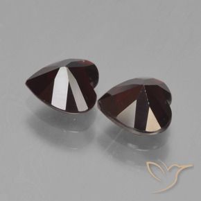 Shop natural 1.75ct Rouge noirâtre Grenat pyrope gems, Cœur, from Mozambique at GemSelect. In stock, global shipping!