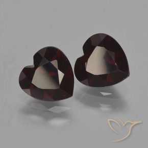 Shop natural 2.00ct Rouge noirâtre Grenat pyrope gems, Cœur, from Mozambique at GemSelect. In stock, global shipping!