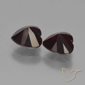 Shop natural 2.00ct Rouge noirâtre Grenat pyrope gems, Cœur, from Mozambique at GemSelect. In stock, global shipping!