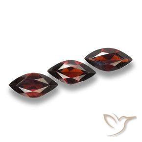 Shop natural 4.97ct Rouge noirâtre Grenat pyrope gems, Marquise, from Mozambique at GemSelect. In stock, global shipping!