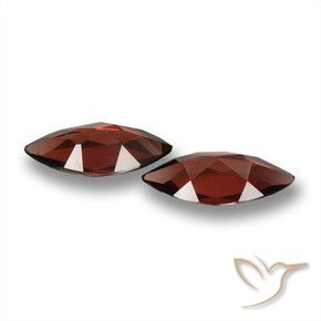 Shop natural 3.31ct Rouge foncé Grenat pyrope gems, Marquise, from Mozambique at GemSelect. In stock, global shipping!
