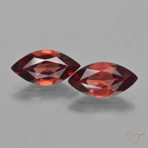 3.65ctw Naturel Rouge sang profond Grenat pyrope, Marquise, VVS-VS