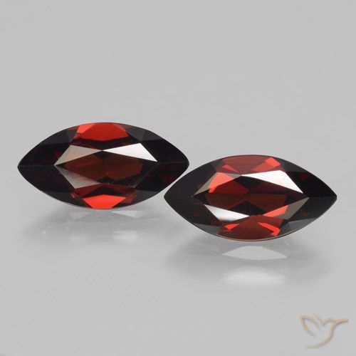 3.96ctw Naturel Rouge foncé Grenat pyrope, Marquise, VVS-VS