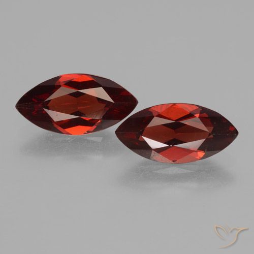 3.62ctw Naturel Rouge sang profond Grenat pyrope, Marquise, VVS-VS