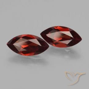 Shop natural 3.68ct Rouge foncé Grenat pyrope gems, Marquise, from Mozambique at GemSelect. In stock, global shipping!