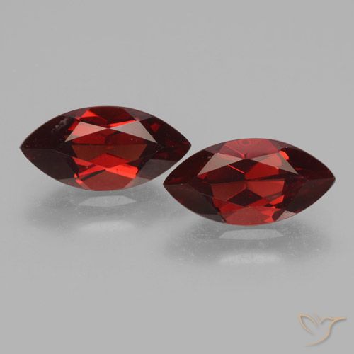 4.33ctw Naturel Rouge foncé Grenat pyrope, Marquise, VVS-VS