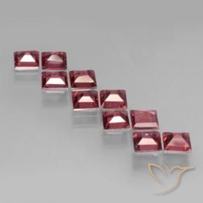 Shop natural 3.83ct Rouge foncé Grenat pyrope gems, Carré, from Mozambique at GemSelect. In stock, global shipping!