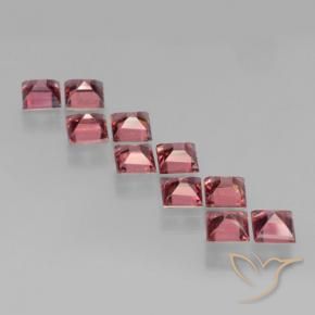 Shop natural 3.84ct Rouge framboises Grenat pyrope gems, Carré, from Mozambique at GemSelect. In stock, global shipping!