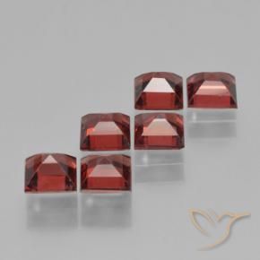 Shop natural 2.81ct Rouge groseille Grenat pyrope gems, Carré, from Mozambique at GemSelect. In stock, global shipping!