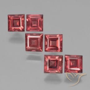 Shop natural 2.72ct Rouge foncé Grenat pyrope gems, Carré, from Mozambique at GemSelect. In stock, global shipping!