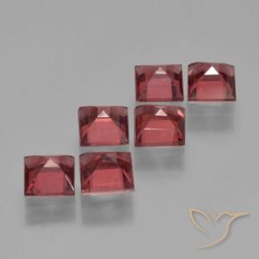 Shop natural 2.72ct Rouge foncé Grenat pyrope gems, Carré, from Mozambique at GemSelect. In stock, global shipping!