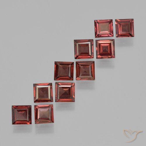 3.85ctw Naturel Rouge moyen-foncé Grenat pyrope, Carré, VS