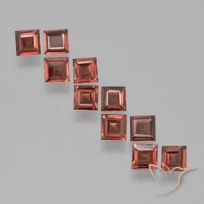 Shop natural 3.16ct Rouge baie Grenat pyrope gems, Carré, from Mozambique at GemSelect. In stock, global shipping!