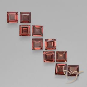 Shop natural 3.58ct Rouge écarlate profond Grenat pyrope gems, Carré, from Mozambique at GemSelect. In stock, global shipping!
