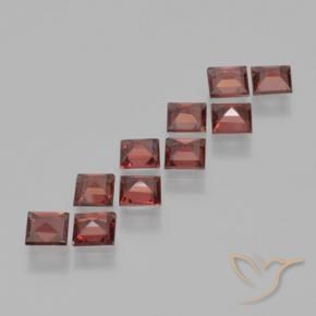 Shop natural 3.58ct Rouge écarlate profond Grenat pyrope gems, Carré, from Mozambique at GemSelect. In stock, global shipping!