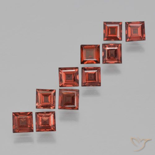 4.37ctw Naturel Rouge moyen Grenat pyrope, Carré, VS