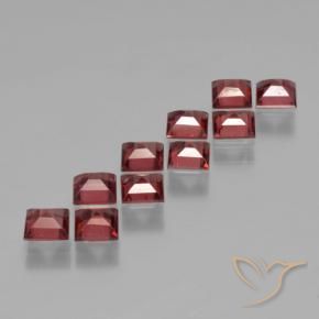 Shop natural 3.82ct Rouge écarlate Grenat pyrope gems, Carré, from Mozambique at GemSelect. In stock, global shipping!
