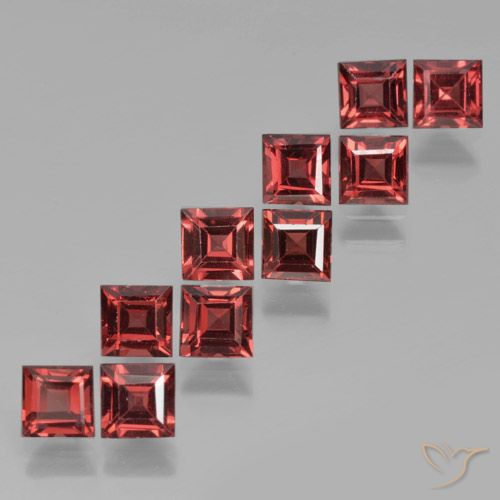 4.24ctw Naturel Rouge foncé Grenat pyrope, Carré, VS