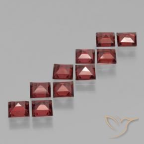 Shop natural 3.48ct Rouge foncé Grenat pyrope gems, Carré, from Mozambique at GemSelect. In stock, global shipping!