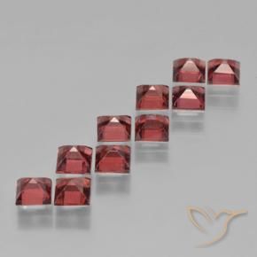 Shop natural 4.59ct Rouge foncé Grenat pyrope gems, Carré, from Mozambique at GemSelect. In stock, global shipping!