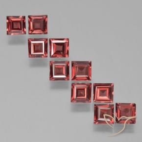 Shop natural 3.94ct Rouge moyen Grenat pyrope gems, Carré, from Mozambique at GemSelect. In stock, global shipping!