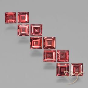 Shop natural 4.20ct Rouge moyen Grenat pyrope gems, Carré, from Mozambique at GemSelect. In stock, global shipping!