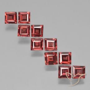 Shop natural 3.89ct Rouge foncé Grenat pyrope gems, Carré, from Mozambique at GemSelect. In stock, global shipping!