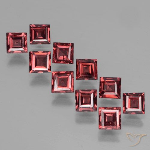 4.14ctw Naturel Rouge moyen Grenat pyrope, Carré, VS