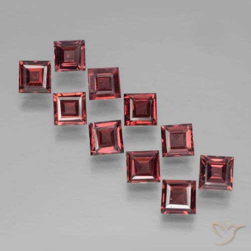 3.71ctw Naturel Rouge moyen Grenat pyrope, Carré, VS