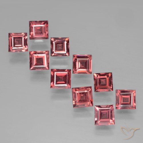 3.82ctw Naturel Rouge moyen Grenat pyrope, Carré, VS