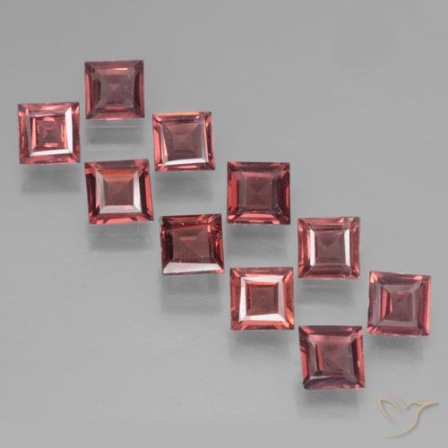 3.87ctw Naturel Rouge foncé Grenat pyrope, Carré, VS