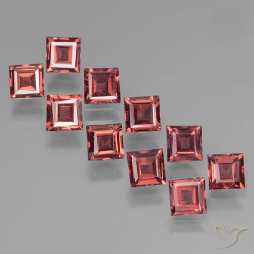 3.72ctw Naturel Rouge foncé Grenat pyrope, Carré, VS