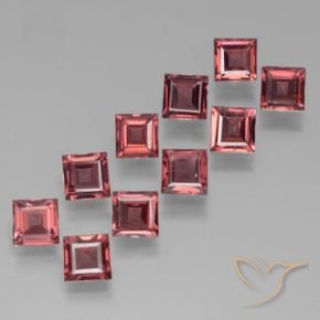 Shop natural 3.77ct Rouge merlot Grenat pyrope gems, Carré, from Mozambique at GemSelect. In stock, global shipping!