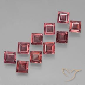 Shop natural 4.05ct Rouge Rosâtre Grenat pyrope gems, Carré, from Mozambique at GemSelect. In stock, global shipping!