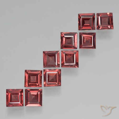 3.75ctw Naturel Rouge foncé Grenat pyrope, Carré, VS