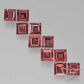 Shop natural 3.75ct Rouge foncé Grenat pyrope gems, Carré, from Mozambique at GemSelect. In stock, global shipping!