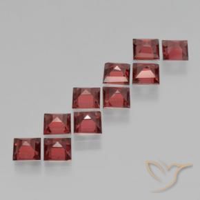 Shop natural 3.83ct Vin rouge profond Grenat pyrope gems, Carré, from Mozambique at GemSelect. In stock, global shipping!