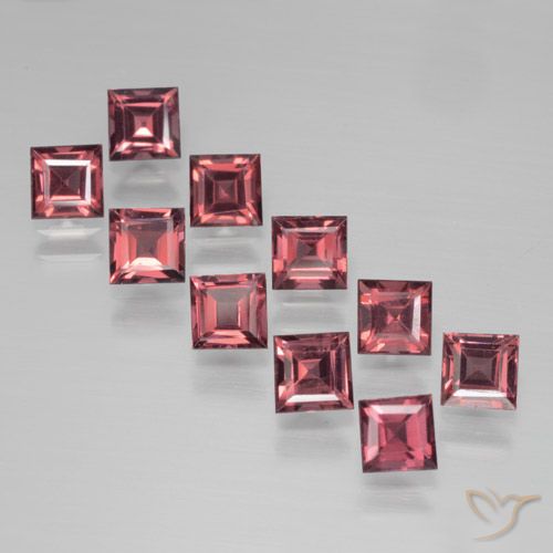 4.17ctw Naturel Rouge foncé Grenat pyrope, Carré, VS