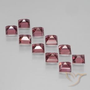 Shop natural 4.17ct Rouge foncé Grenat pyrope gems, Carré, from Mozambique at GemSelect. In stock, global shipping!