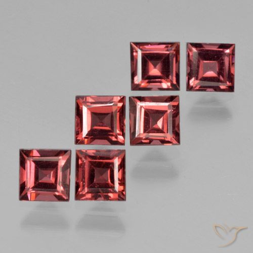 2.96ctw Naturel Rouge foncé Grenat pyrope, Carré, VS