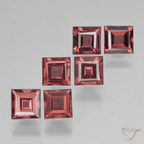 2.75ctw Naturel Ton rouge écarlate Grenat pyrope, Carré, VS
