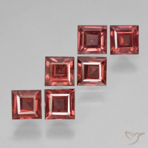 2.89ctw Naturel Rouge écarlate léger Grenat pyrope, Carré, VS