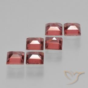 Shop natural 2.79ct Rouge foncé Grenat pyrope gems, Carré, from Mozambique at GemSelect. In stock, global shipping!