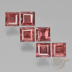 Shop natural 2.72ct Rouge écarlate léger Grenat pyrope gems, Carré, from Mozambique at GemSelect. In stock, global shipping!