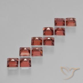 Shop natural 4.39ct Rouge écarlate Grenat pyrope gems, Carré, from Mozambique at GemSelect. In stock, global shipping!