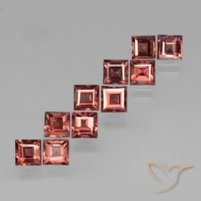 Shop natural 4.28ct Rose foncé Rouge Grenat pyrope gems, Carré, from Mozambique at GemSelect. In stock, global shipping!