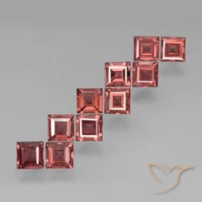 Shop natural 4.14ct Rose rouge Grenat pyrope gems, Carré, from Mozambique at GemSelect. In stock, global shipping!