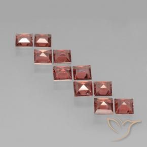 Shop natural 3.43ct Rouge moyen Grenat pyrope gems, Carré, from Mozambique at GemSelect. In stock, global shipping!