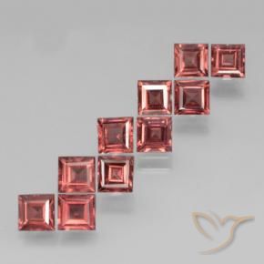Shop natural 4.17ct Rouge écarlate léger Grenat pyrope gems, Carré, from Mozambique at GemSelect. In stock, global shipping!